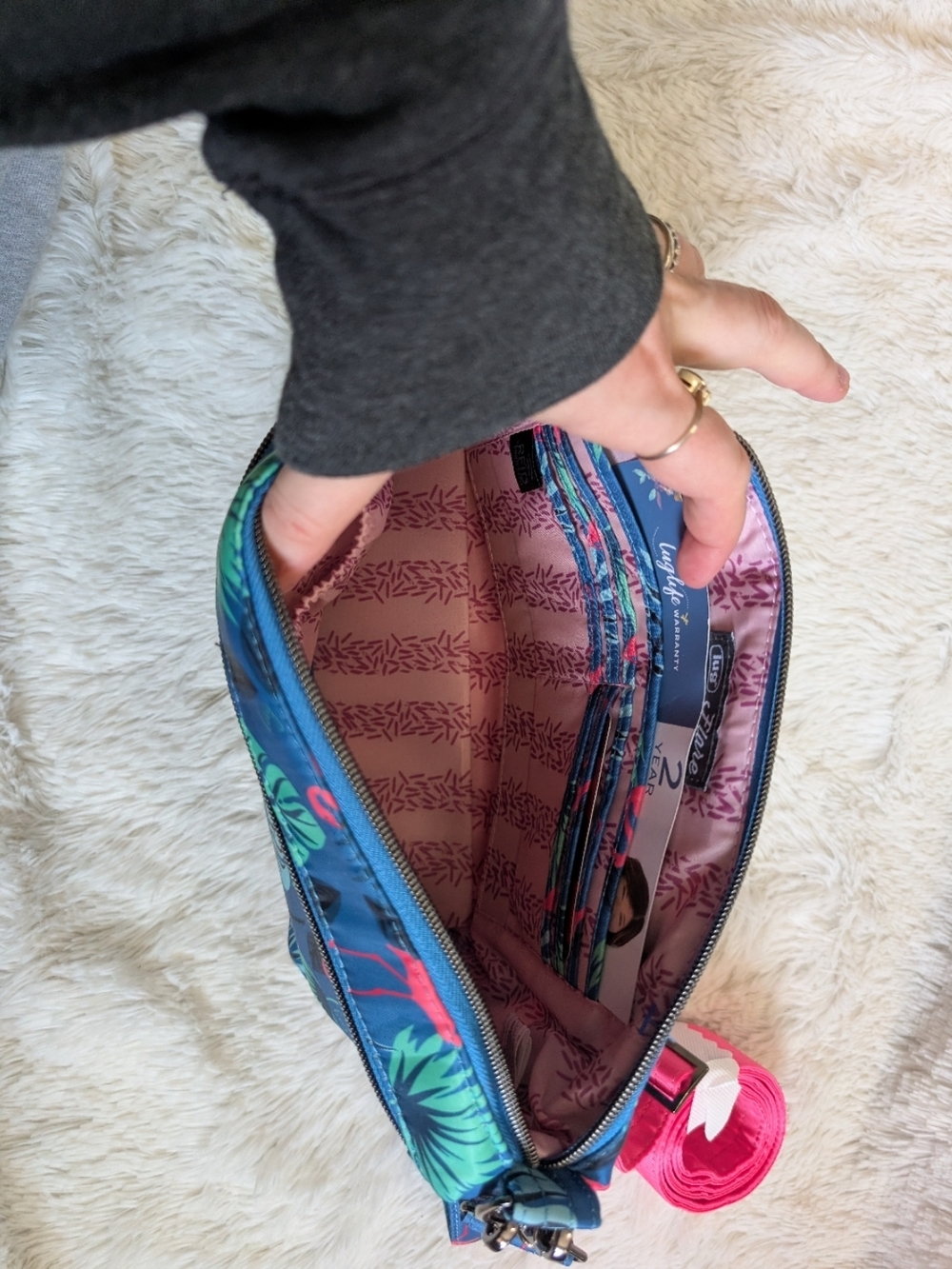 Lug Flare Blue Tropical Flamingo Print Crossbody Bag Purse New - Picture 3 of 8